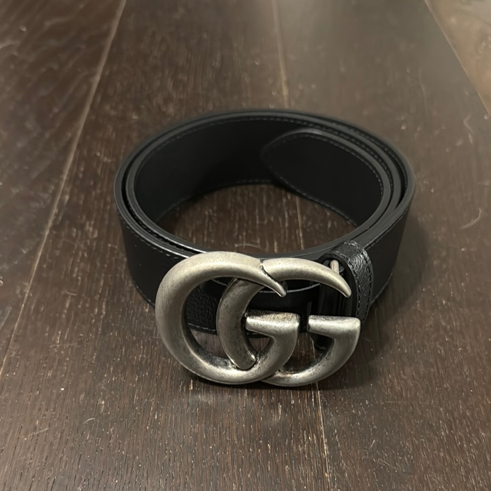 Gucci Marmont Black Leather Belt with Silver GG Buckle